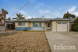 Building Photo - 331 El Dorado Dr