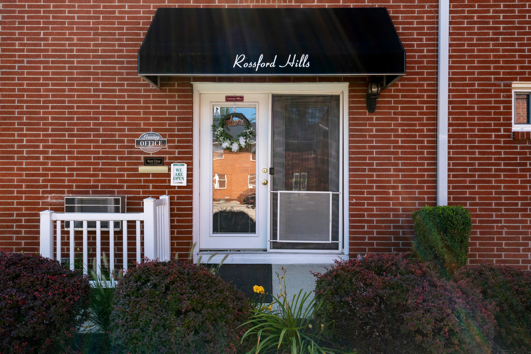 Rossford Hills Apartments – photo 2