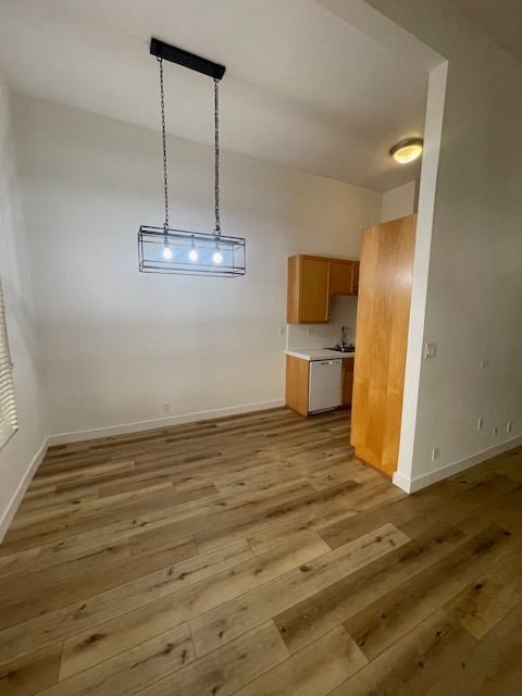 Building Photo - 808-812 Westmount Dr