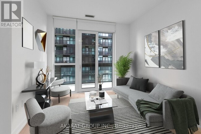 Building Photo - 39-2439 Roehampton Ave