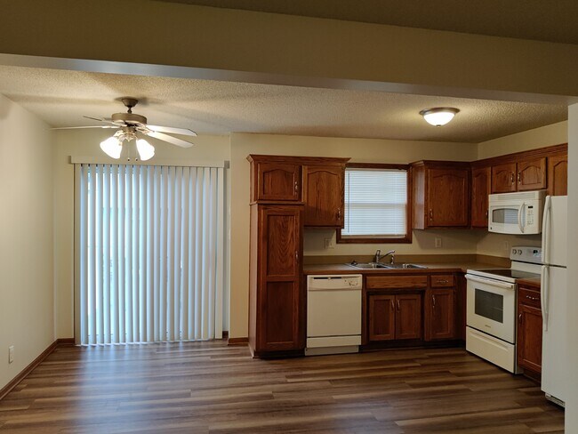 Dining/Kitchen - 1622 SW Highland Dr