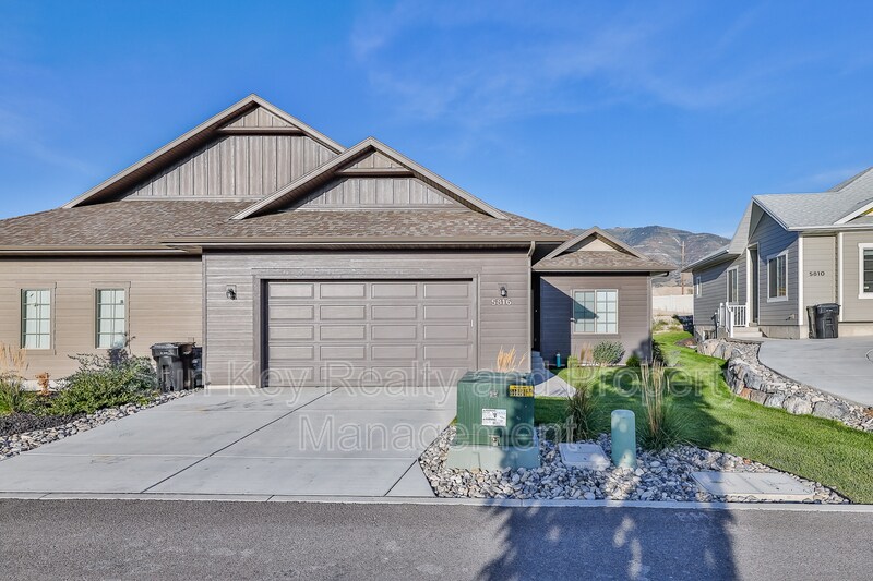 5816 N Gln Pt Dr, Stansbury Park, UT 84074 House Rental in Stansbury Park, UT
