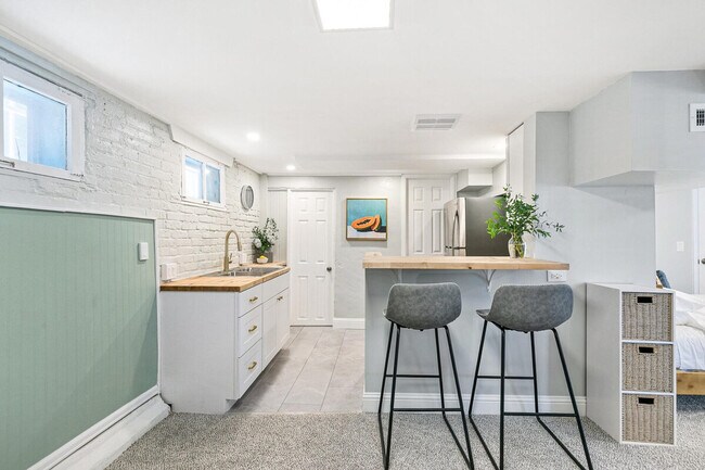 Foto del edificio - 2619 E 12th Ave