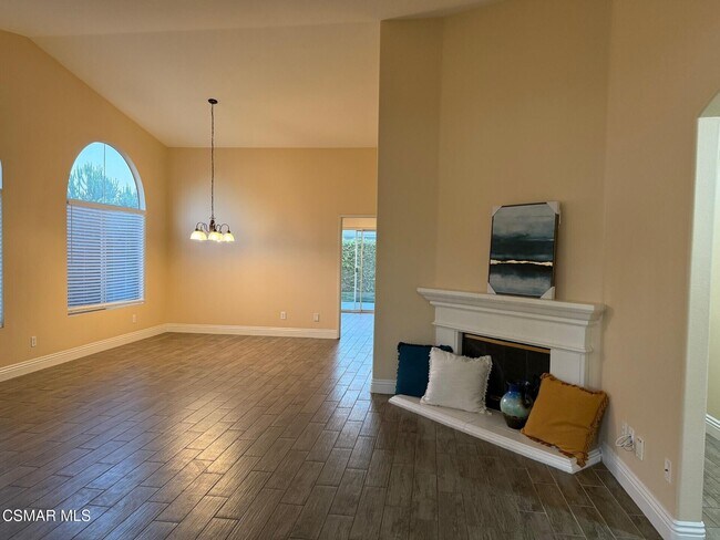 Foto del edificio - 1759 Amarelle St