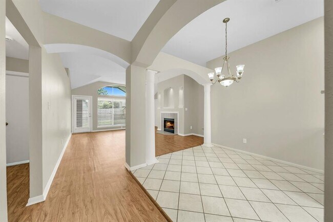 Foto del edificio - 7063 Gentle Breeze Dr