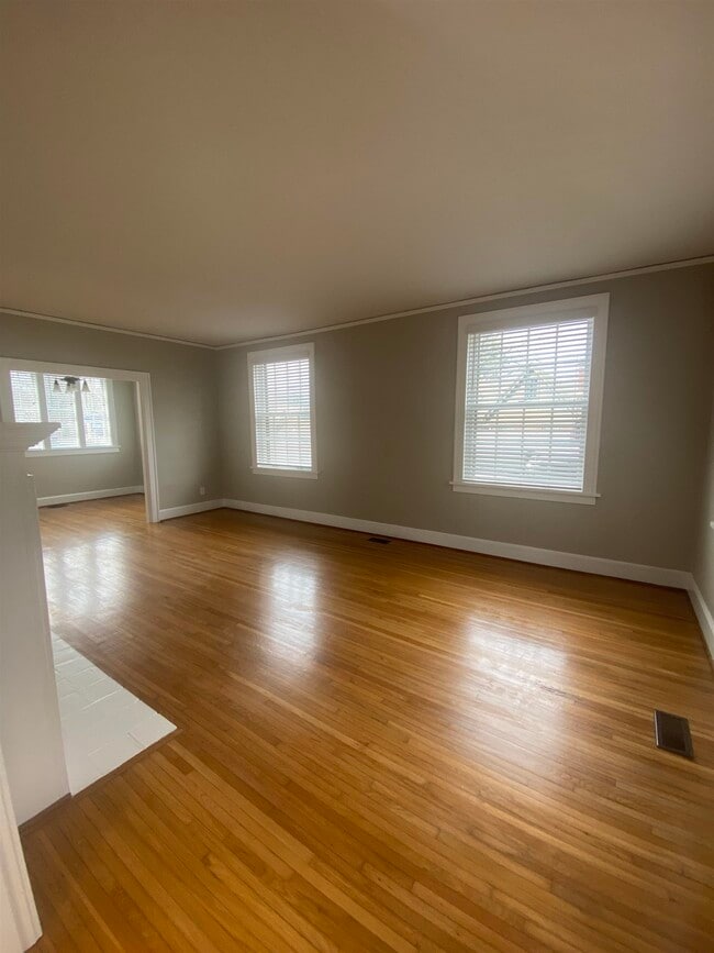 Foto del edificio - 1728 N Jackson St