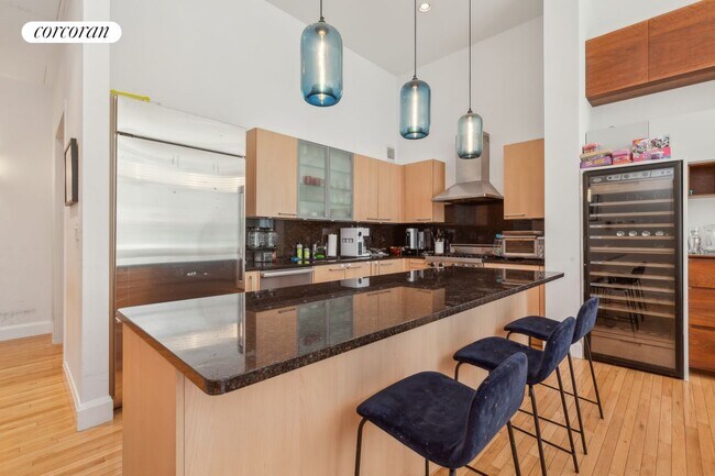 Foto del edificio - 121 W 19th St