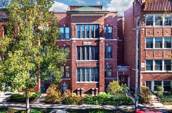 Building Photo - 7717 N Sheridan Rd