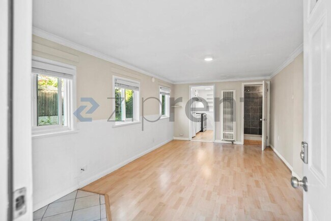 Building Photo - 228 Los Gatos Blvd