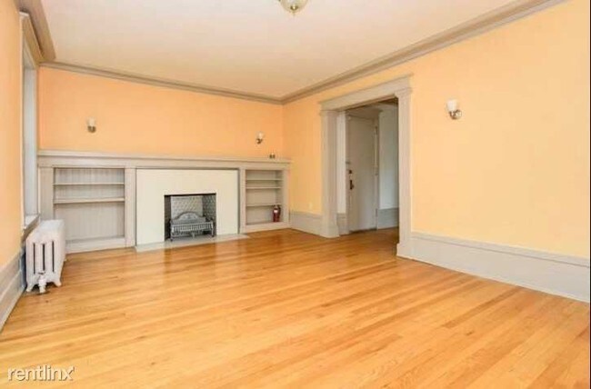 Foto del edificio - 1319 E 52nd St