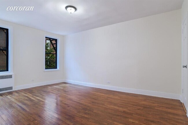 Building Photo - 960 Sterling Pl