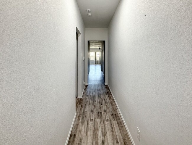 Building Photo - 805 Exeter St