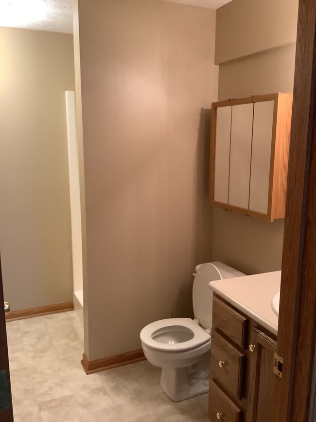 Building Photo - 1608 Ohio St