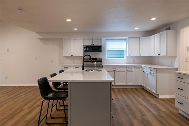 Foto del edificio - 7306 Lakeview Dr