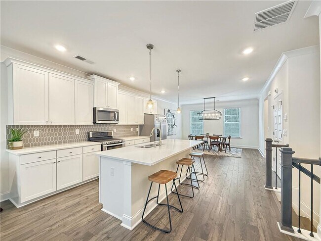 Building Photo - 1160 Kendron Ln