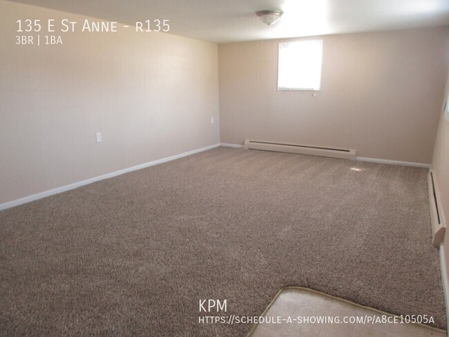 Building Photo - 3 BED | 1 BATH | DUPLEX | SOUTH | 6 MONTH ...