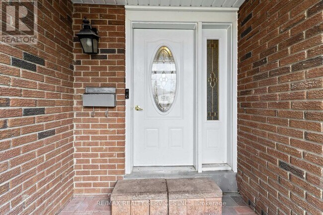 Photo du bâtiment - 13 Linkdale Rd