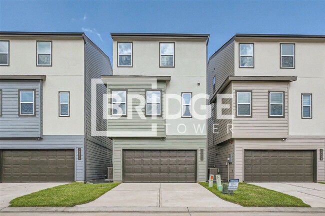 Building Photo - 18516 Centro Row