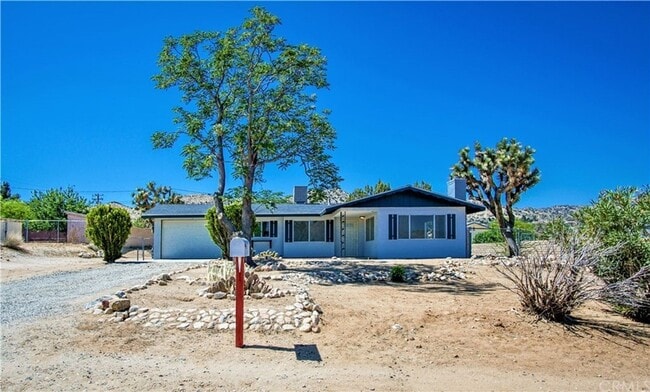 Building Photo - 2-Bedroom Home in the Heart of Old Town Yu...
