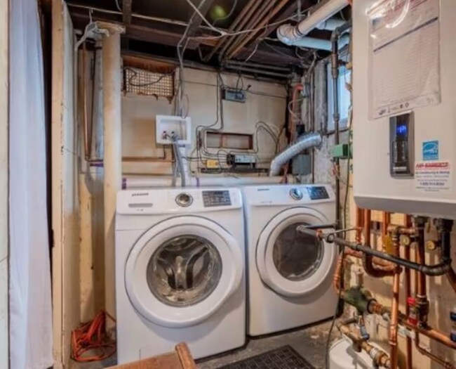 Foto del edificio - 817 Drummond Ave