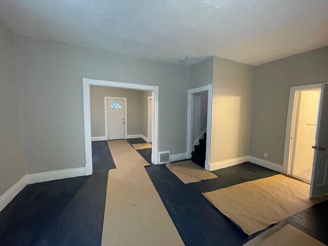 Foto del edificio - Three Bedroom Home in Kalamazoo