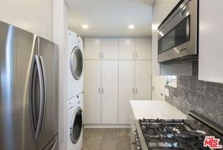 Foto del edificio - 9373 W Olympic Blvd