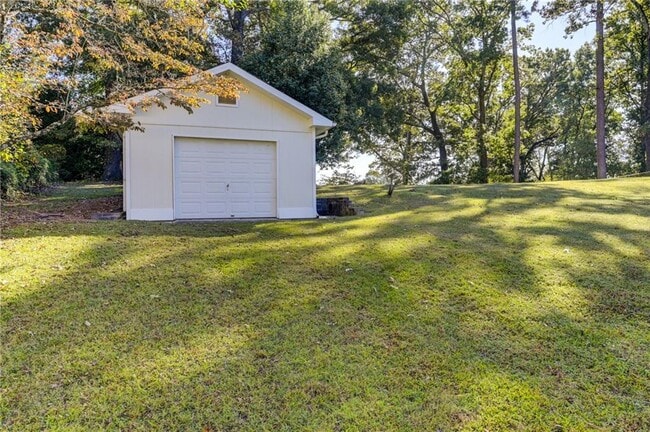 Foto del edificio - 2325 Elmwood Cir SE