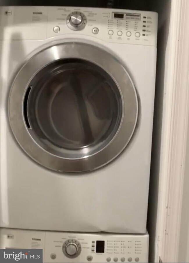 Building Photo - 2244 N 16th St