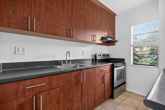 Building Photo - 4071 N Dixie Hwy