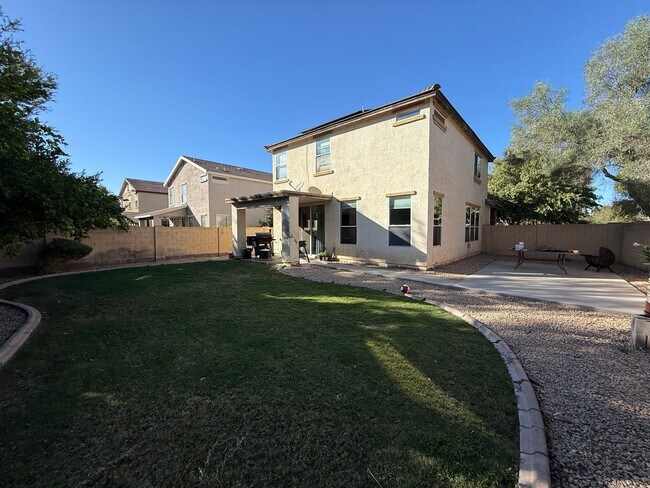 Foto del edificio - The Gardens 5 Bedroom CORNER LOT House ALL APPLIANCES INCLUDED
