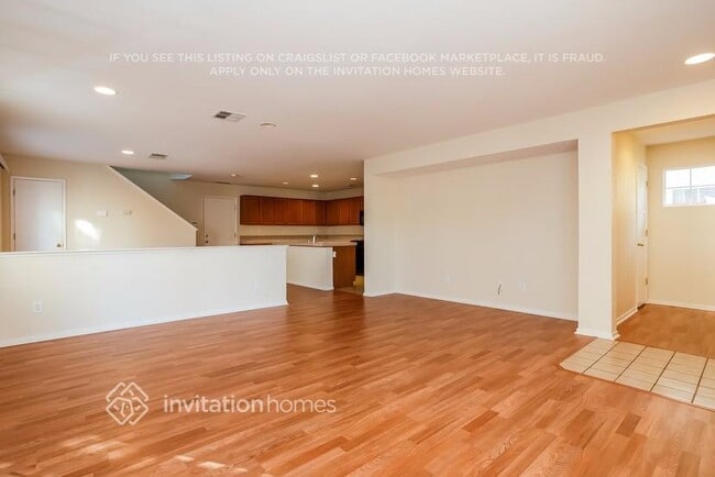 Foto del edificio - 3043 Roadrunner Dr