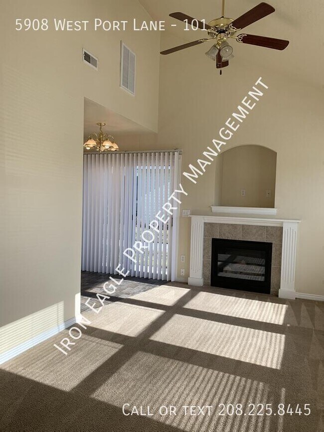 Foto del edificio - 5908 W Prt Ln