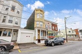 Primary Photo - 804 E Pine St