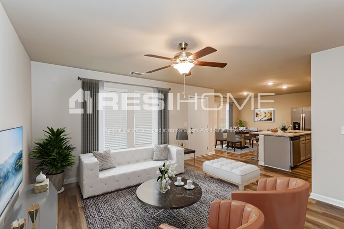 Primary Photo - 110 Oak Brook Ln
