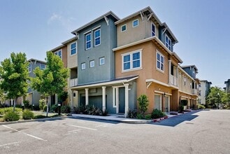 Building Photo - 771 Modern Ice Dr