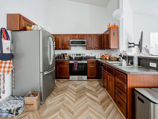 Foto del edificio - Available now!!Welcome to this charming 2-...