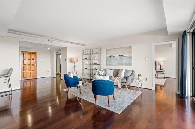 Foto del edificio - 1530 Key Blvd