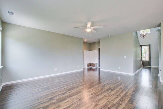 Building Photo - 2732 Harmony Lake Dr