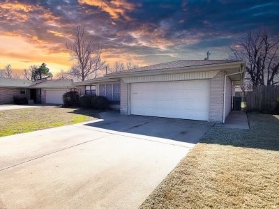 Building Photo - 2824 SW 78th St