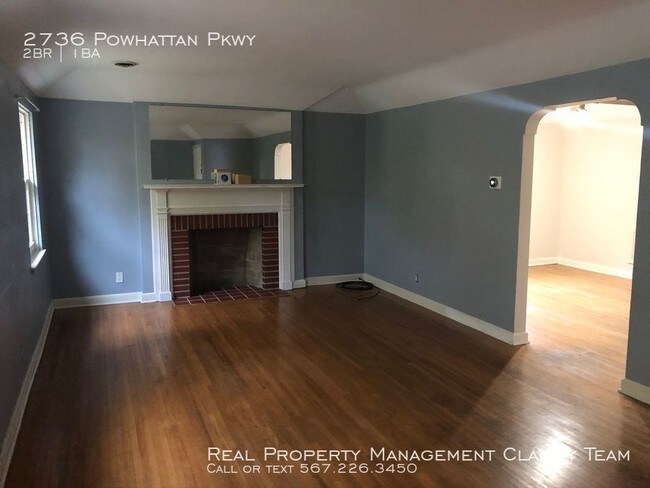 Building Photo - 2 Bed/1 Bath Ottawa Area Upper Duplex Unit