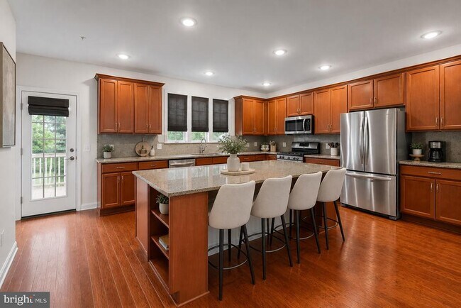 Foto del edificio - 484 Rowan St