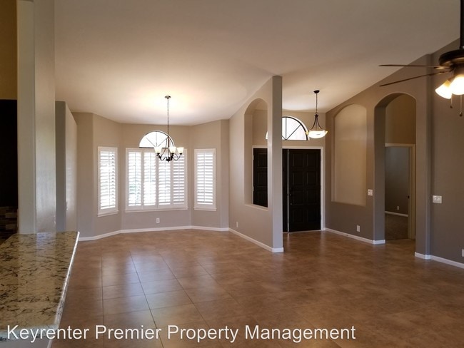 Building Photo - 3 br, 2 bath House - 4455 E Barwick Drive