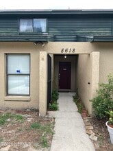Building Photo - 8618 Colony Pine Cir