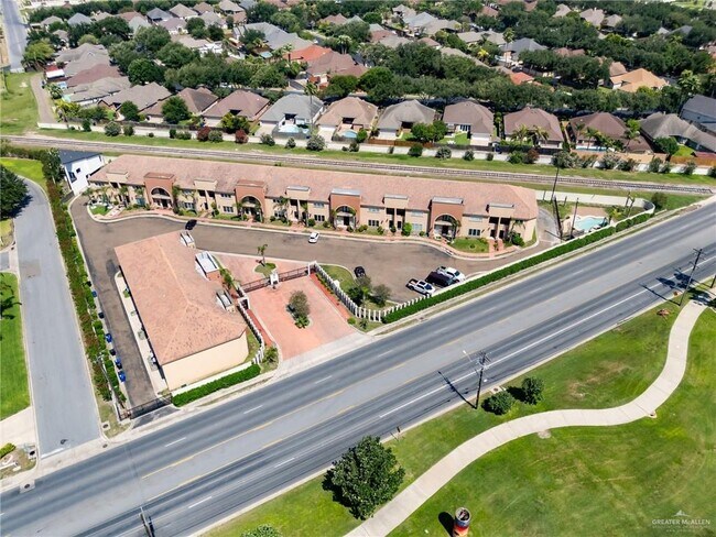 Foto del edificio - 7029 N 3rd St