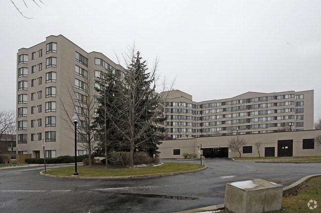 Lansdowne Condo