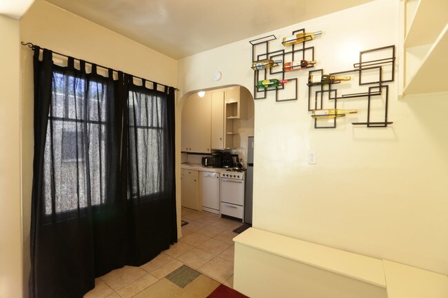 Dining nook - 506 N Sweetzer Ave