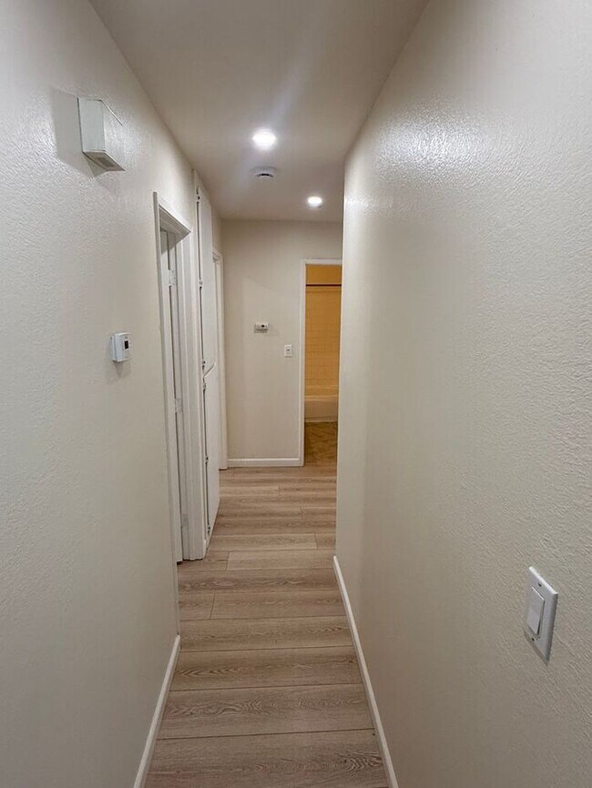 Foto del edificio - 3 bedroom 2 bath home in San Leandro Washi...