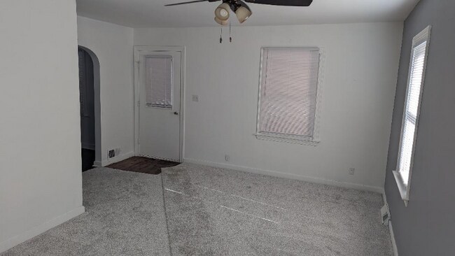 Foto del edificio - 2223 Taft St