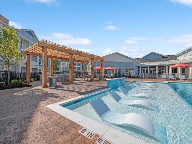 Foto del edificio - Reserve at Ventana Lakes