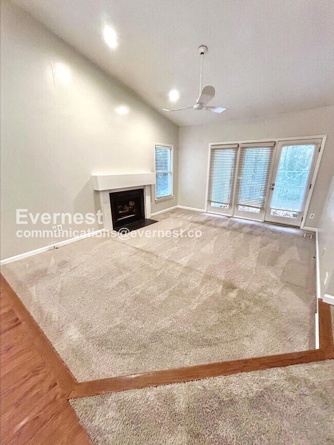 Foto del edificio - 4508 Timberhurst Dr